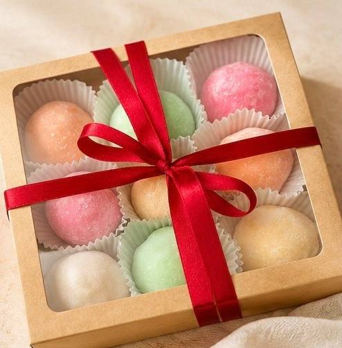 Mochi dovanų dėžutė