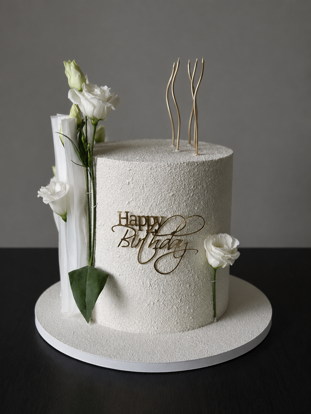 Elegantiškas gimtadienio tortas