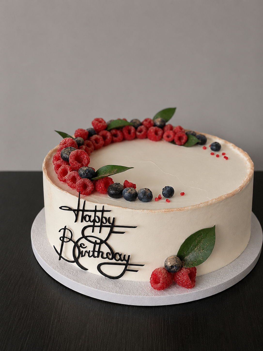 Minimalistinis gimtadienio tortas